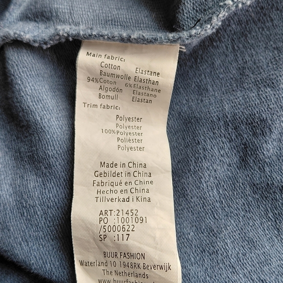 Elegant Blue Trench Coat for Women - Picture 8 of 13